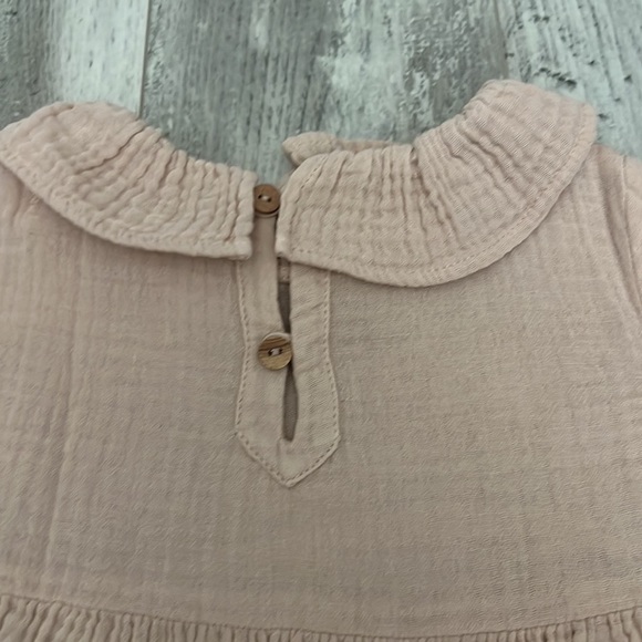 Zara Textured Ruffle Shirt - Picture 7 of 8